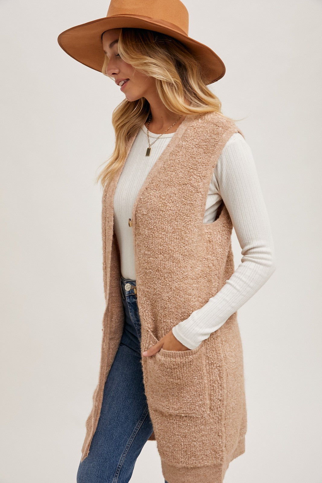 BUTTON DOWN V-NECK TEDDY KNIT VEST